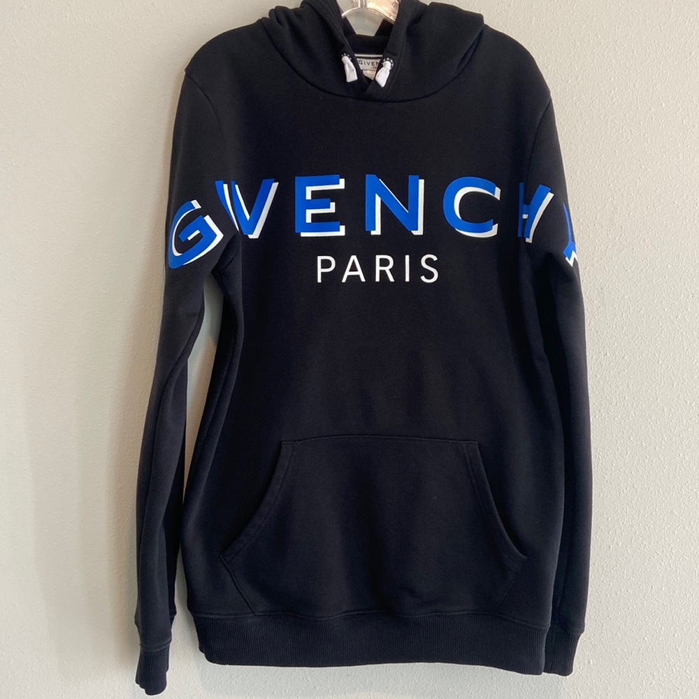 GIVENCHY BOYS HOODY/SIZE 12/Black w/blue accent/excellent condition/gently worn